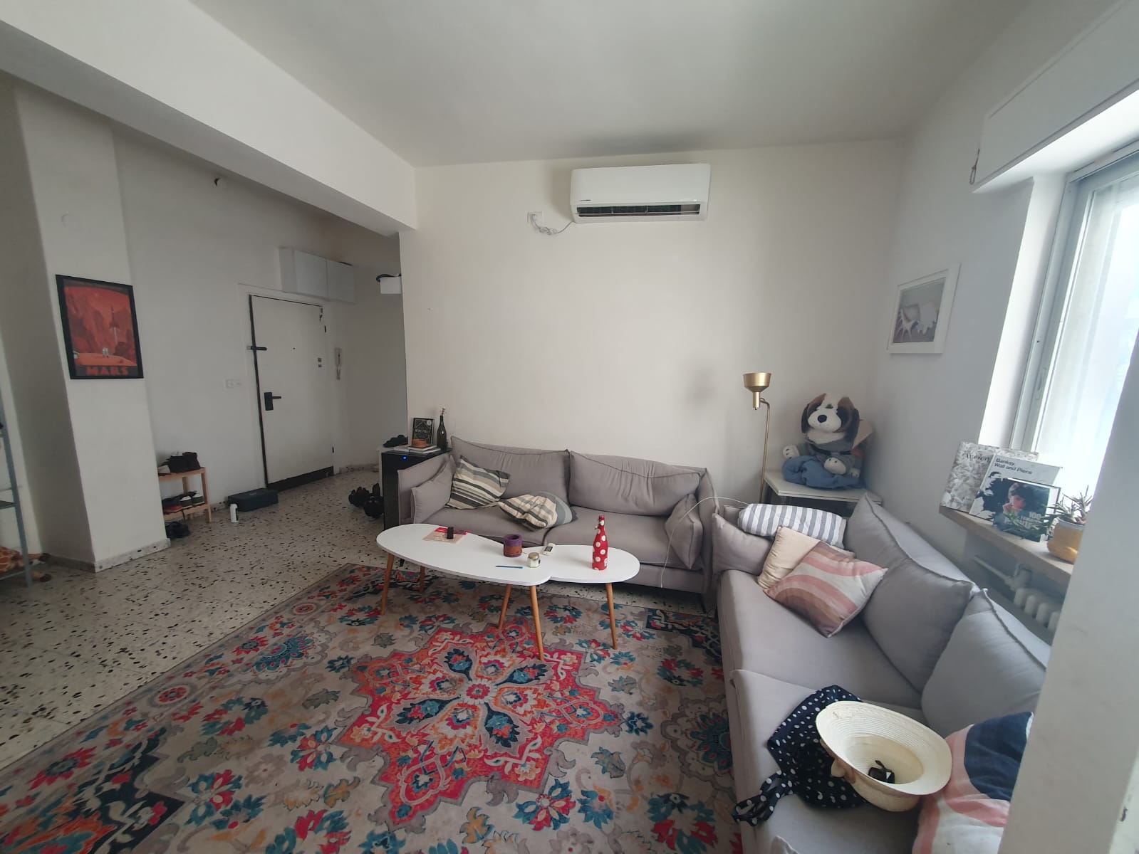 Stunning Three-Bedroom Apartment in Rechavia
